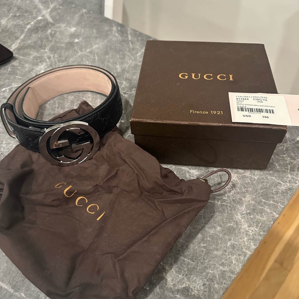 Gucci Black Unisex Big GG Buckle